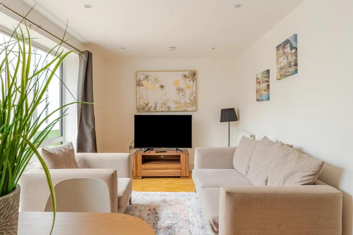 Brand New Flat In Central London With Car Park Buitenkant foto